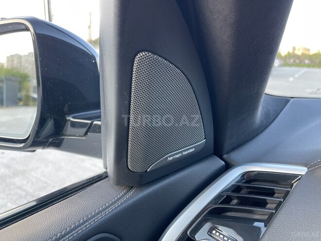 BMW X7-17