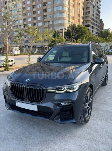 BMW X7-7