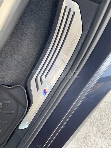 BMW X7-11