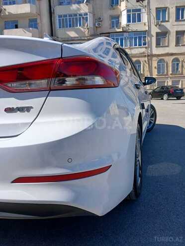 Hyundai Avante 2016, 175,900 km - 1.6 l - Bakı