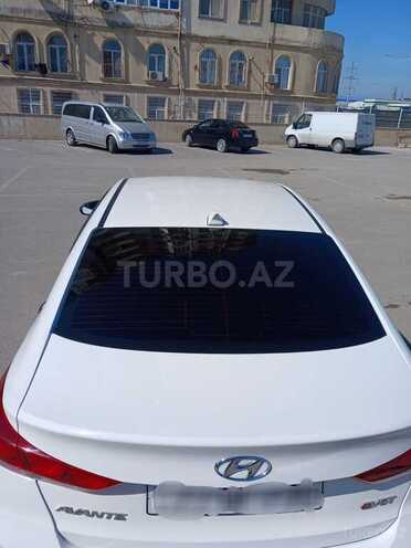 Hyundai Avante 2016, 175,900 km - 1.6 l - Bakı