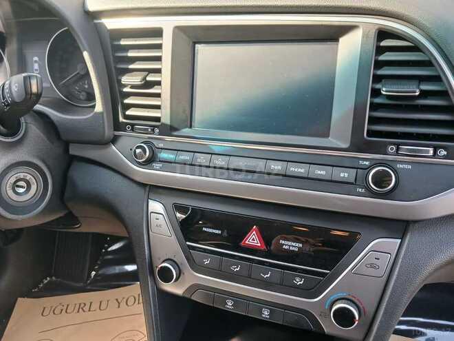 Hyundai Avante 2016, 175,900 km - 1.6 l - Bakı