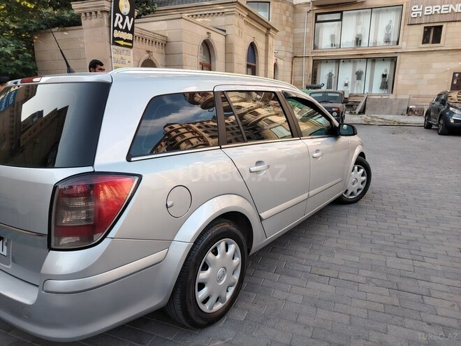 Opel Astra 2007, 200,000 km - 1.7 l - Ucar