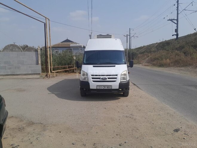 Ford Transit-1