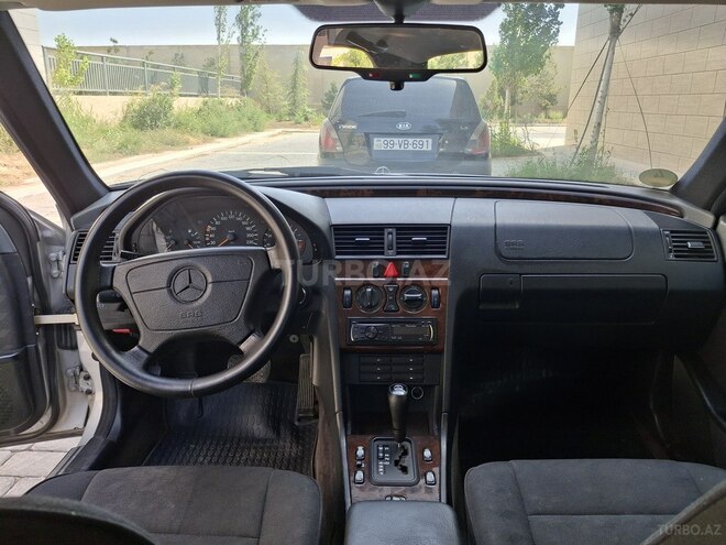 Mercedes C 200 1996, 300,000 km - 2.0 л - Bakı