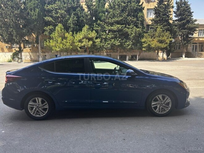 Hyundai Elantra 2019, 127,000 km - 2.0 l - Bakı