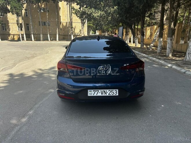 Hyundai Elantra 2019, 127,000 km - 2.0 l - Bakı