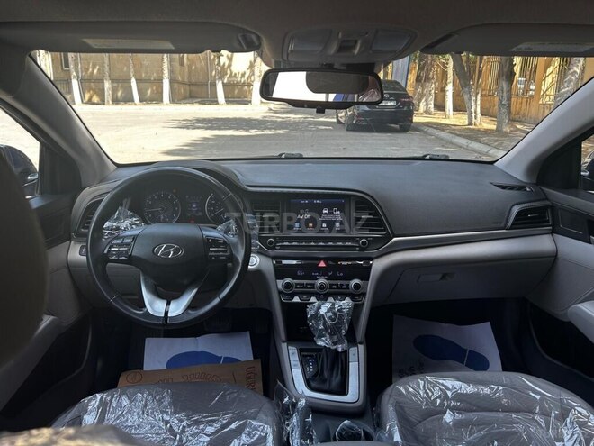 Hyundai Elantra 2019, 127,000 km - 2.0 l - Bakı