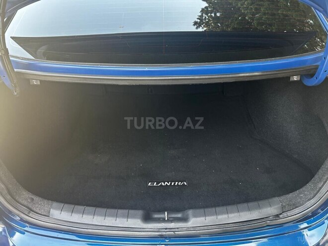 Hyundai Elantra 2019, 127,000 km - 2.0 l - Bakı