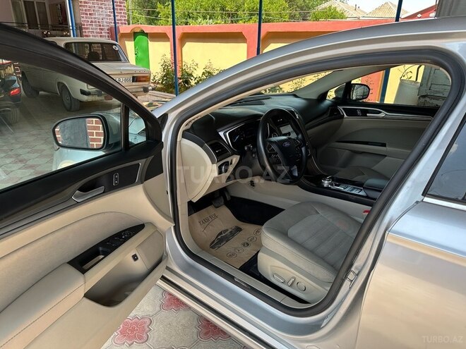 Ford Fusion (North America) 2019, 231,600 km - 2.0 л - Bakı