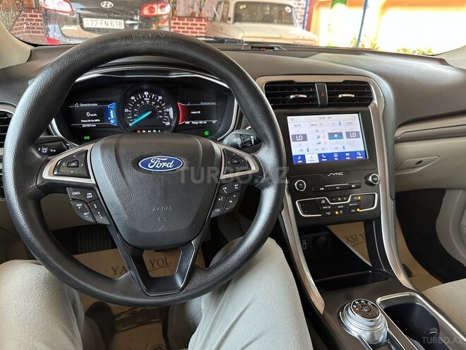 Ford Fusion (North America) 2019, 231,600 km - 2.0 л - Bakı