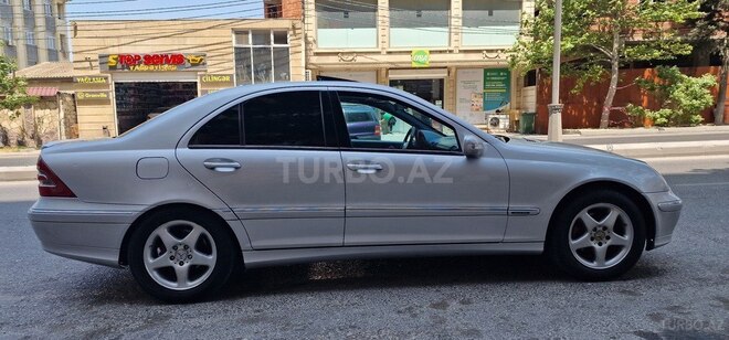 Mercedes C 200 2001, 326,489 km - 2.0 l - Bakı