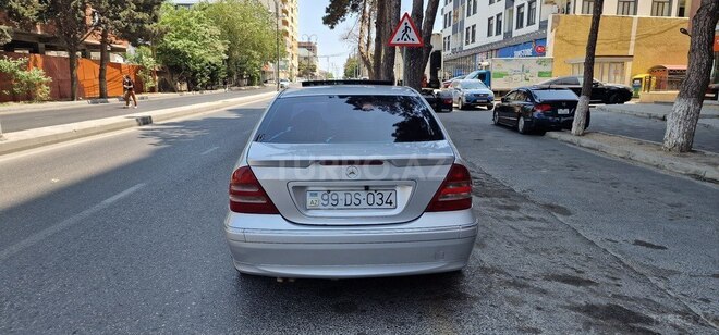 Mercedes C 200 2001, 326,489 km - 2.0 l - Bakı