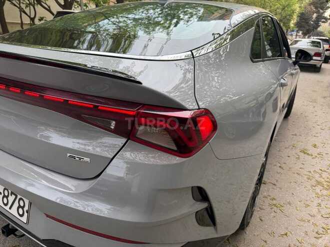 Kia K5-4