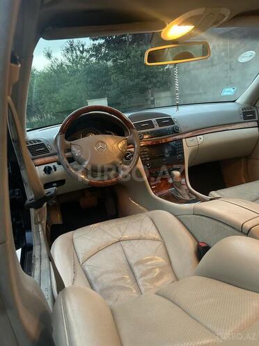 Mercedes E 240 2002, 330,000 km - 2.6 l - Bakı