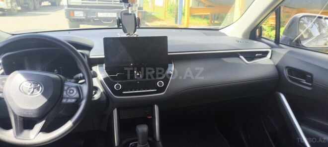 Toyota Corolla Cross 2024, 8,000 km - 2.0 л - Bakı