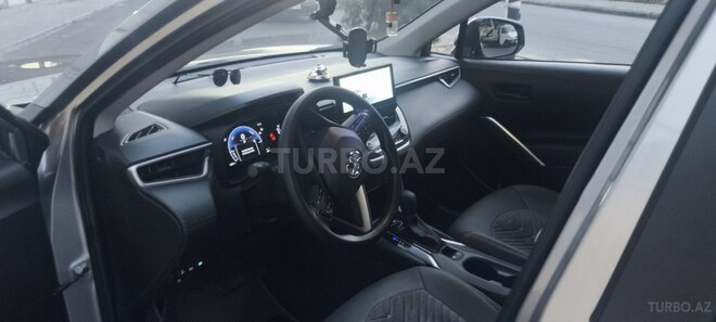 Toyota Corolla Cross 2024, 8,000 km - 2.0 л - Bakı