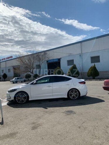 Hyundai Elantra 2018, 177,000 km - 1.6 л - Naxçıvan