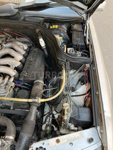 Mercedes E 250 1993, 300,000 km - 2.5 l - Bakı