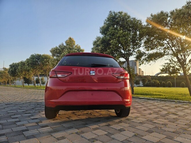SEAT Leon-16