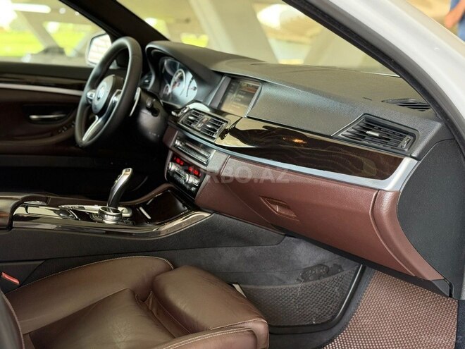BMW 528-10