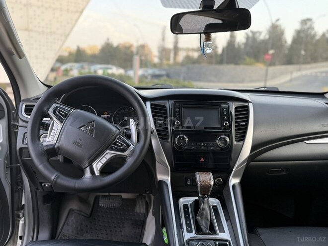 Mitsubishi Pajero Sport 2019, 178,000 km - 3.0 л - Bakı
