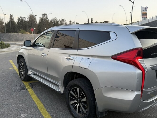 Mitsubishi Pajero Sport 2019, 178,000 km - 3.0 л - Bakı