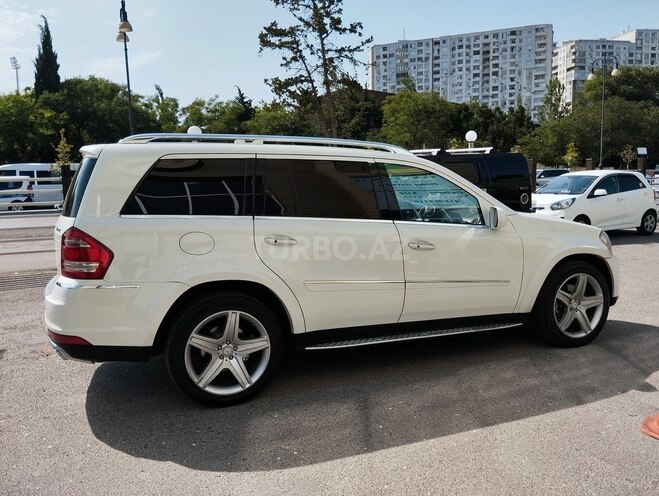 Mercedes GL 550-7