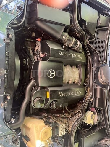 Mercedes E 240 1998, 290,000 km - 2.4 l - Bakı