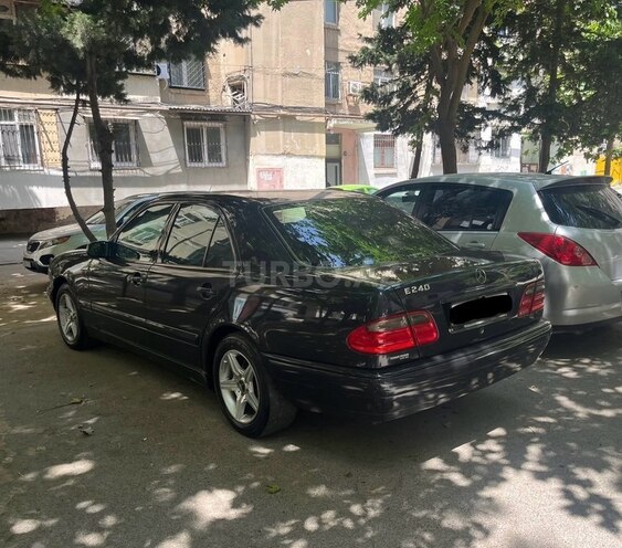 Mercedes E 240 1998, 290,000 km - 2.4 l - Bakı
