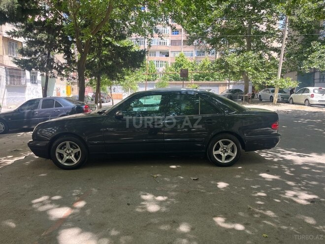 Mercedes E 240 1998, 290,000 km - 2.4 l - Bakı