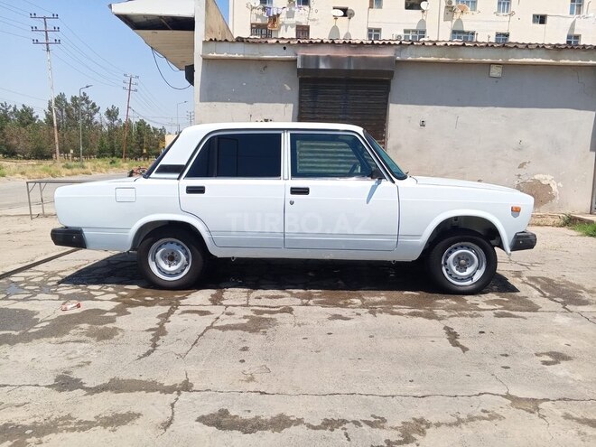 LADA (VAZ) 2107 2006, 99,000 km - 1.6 л - Şirvan