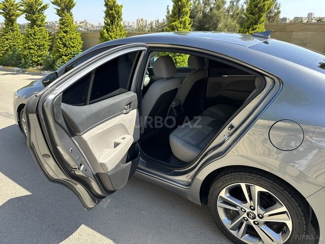 Hyundai Elantra 2016, 82,700 km - 2.0 л - Bakı