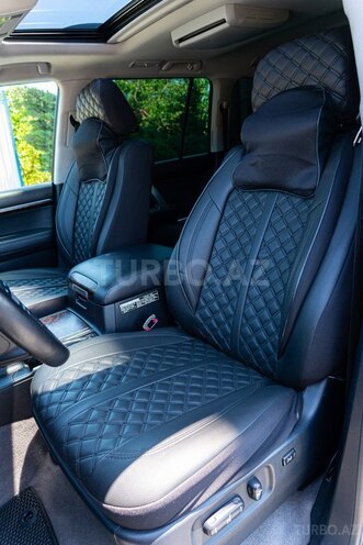 Toyota Land Cruiser-4