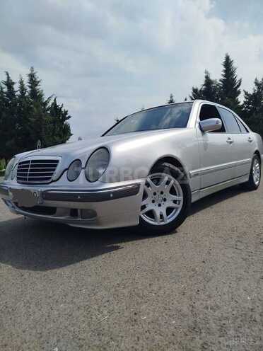 Mercedes E 220 2001, 248,123 km - 2.2 l - Astara