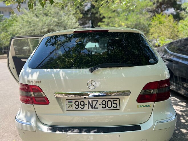 Mercedes B 180 2009, 197,000 km - 1.7 l - Bakı