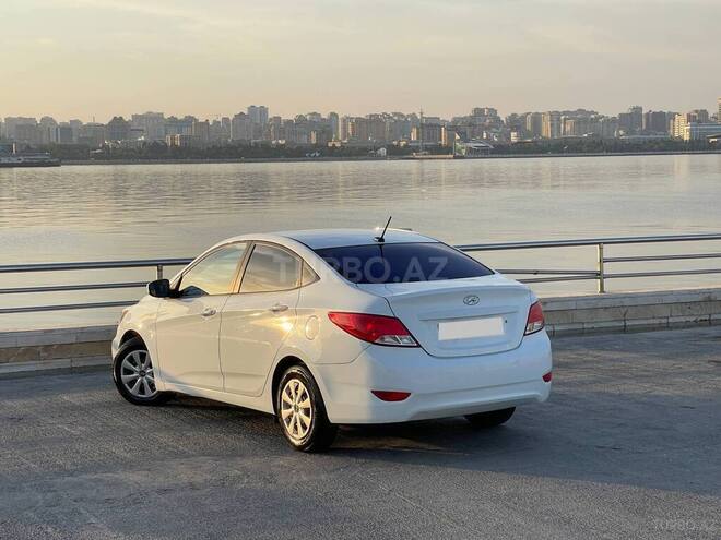 Hyundai Accent 2015, 123,000 km - 1.6 л - Bakı