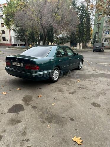 Mercedes E 230 1997, 230,000 km - 2.3 l - Mingəçevir
