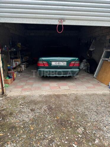 Mercedes E 230 1997, 230,000 km - 2.3 l - Mingəçevir