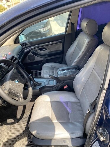 BMW 528-14