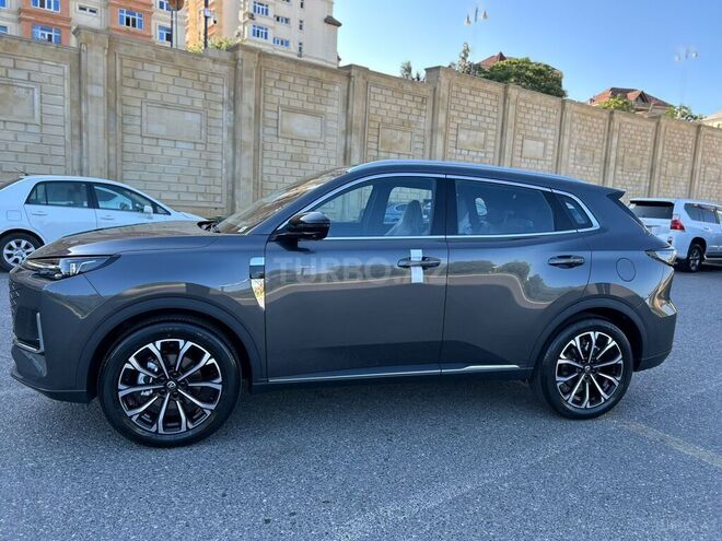 Changan CS 55 Plus 2025, 0 km - 1.5 л - Bakı
