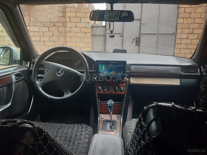 Mercedes E 300 1994, 280,509 km - 3.0 л - Gəncə