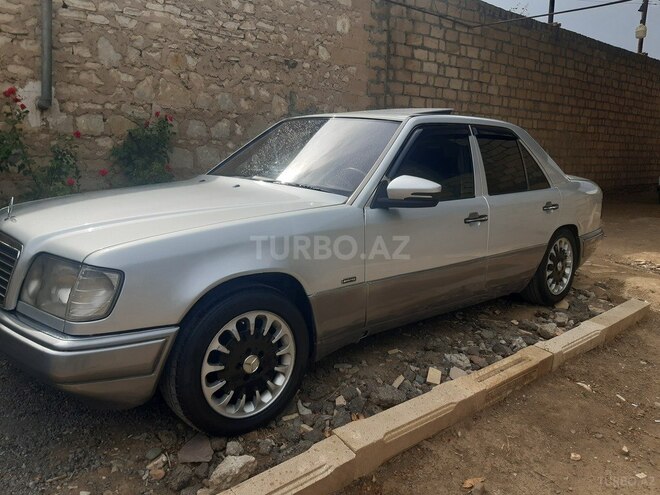 Mercedes E 300 1994, 280,509 km - 3.0 л - Gəncə