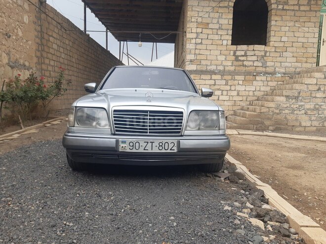 Mercedes E 300 1994, 280,509 km - 3.0 л - Gəncə