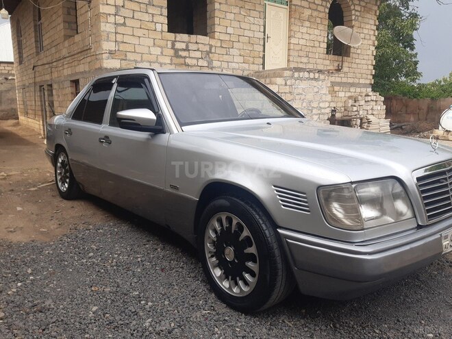 Mercedes E 300 1994, 280,509 km - 3.0 л - Gəncə