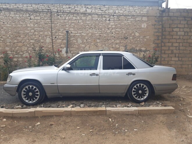 Mercedes E 300 1994, 280,509 km - 3.0 л - Gəncə
