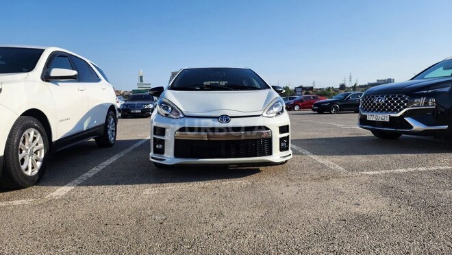 Toyota Aqua-7
