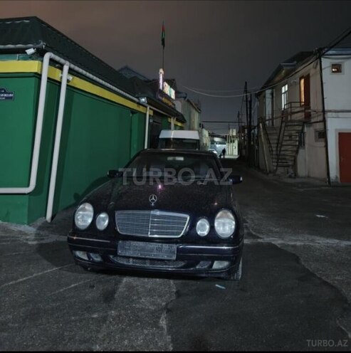 Mercedes E 220 d 2001, 395,953 km - 2.2 l - Bakı