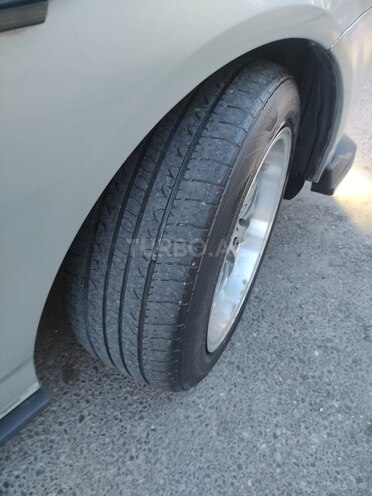 Toyota Corolla 2005, 279,000 km - 1.4 l - Bakı