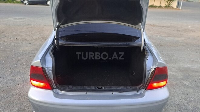 Opel Vectra 1999, 345,000 km - 2.0 l - Qazax